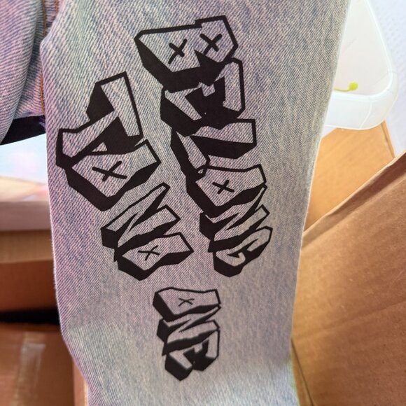 ZARA Denim Jacket NWOT MEDIUM Graffiti WOMEN - Picture 6 of 11